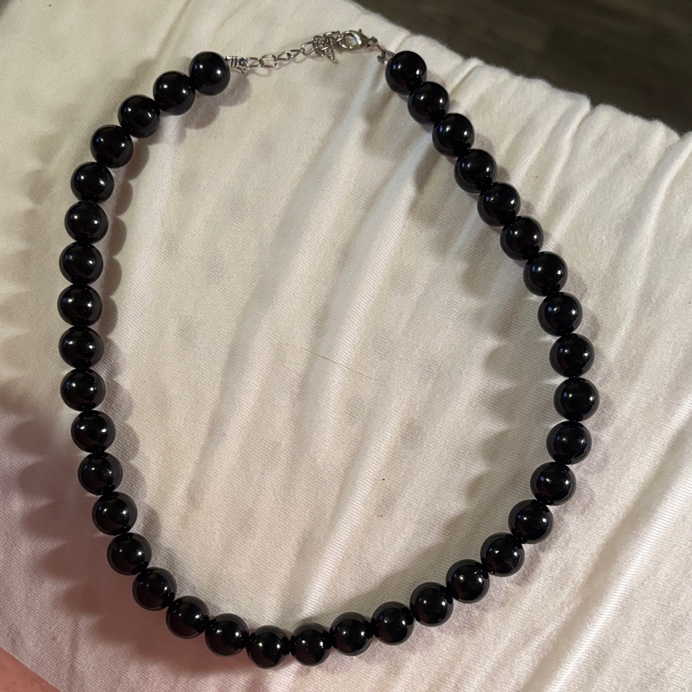 Elegant Black Beaded Necklace